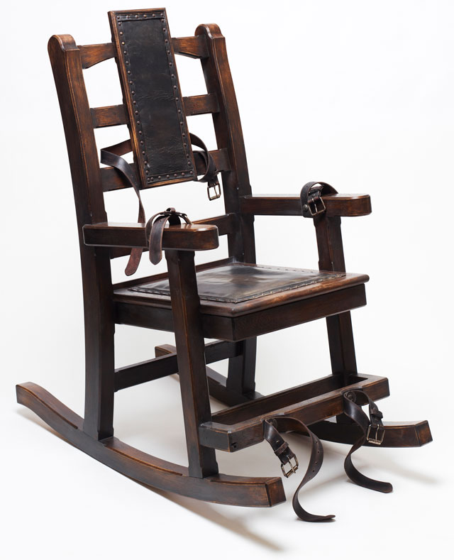 Nancy Fouts. Electric Rocking Chair, 2012. Mechanised rocking chair, oak, leather and metal, 113 x 128 x 66 cm. © Nancy Fouts, Courtesy of Flowers Gallery.