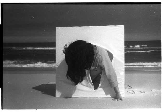 Lygia Pape. O ovo (The Egg), 1967. Performance at Barra da Tijuca beach, Rio de Janeiro. Gelatin silver print. Photograph: Maurício Cirne. © Projeto Lygia Pape.