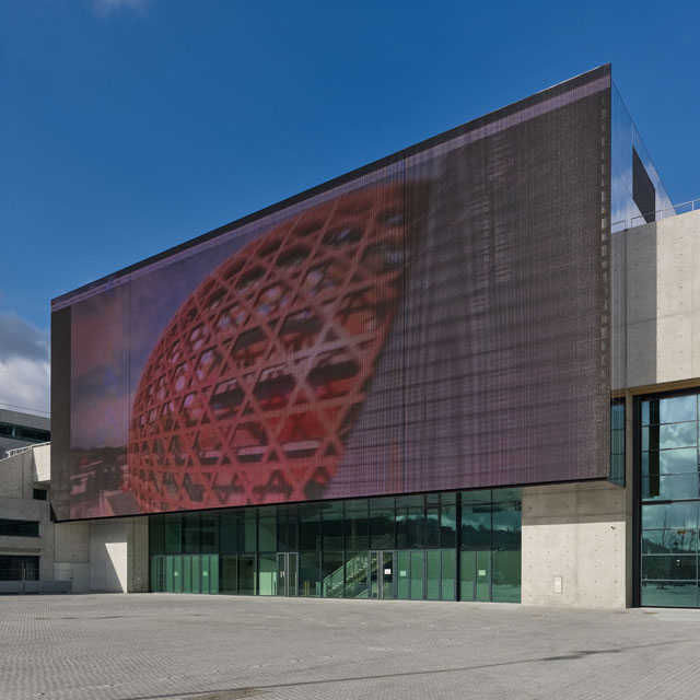 A huge LED screen (surface area: 810 sqm) on the northern façade will broadcast the concerts being performed inside for free. Photograph: Didier Boy de la Tour.